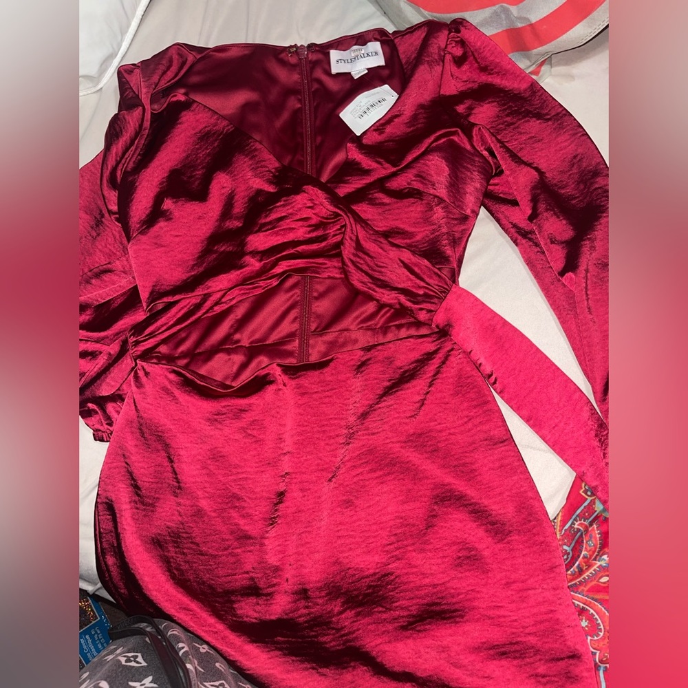 NWT STYLESTALKER RUBY SATIN DRESS - Picture 4 of 6